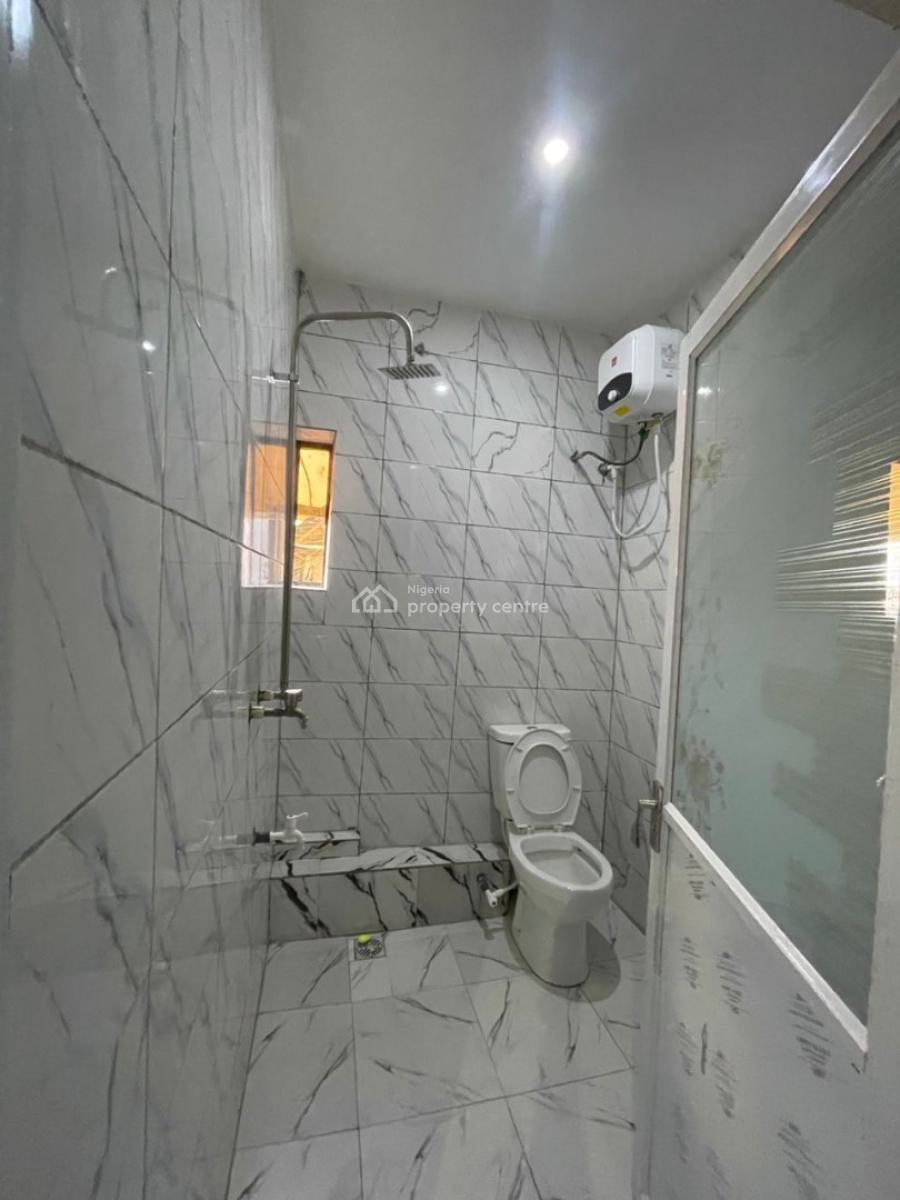 Functional Hotel, Rumuagholu, Port Harcourt, Rivers, Detached Duplex for Sale