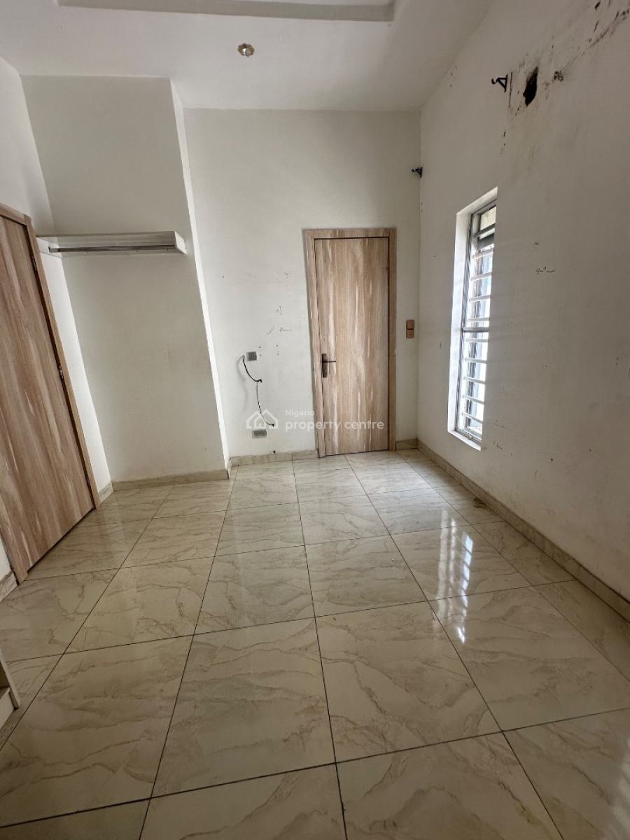 Room Upstairs, Orchid Road, Lekki, Lagos, House for Rent