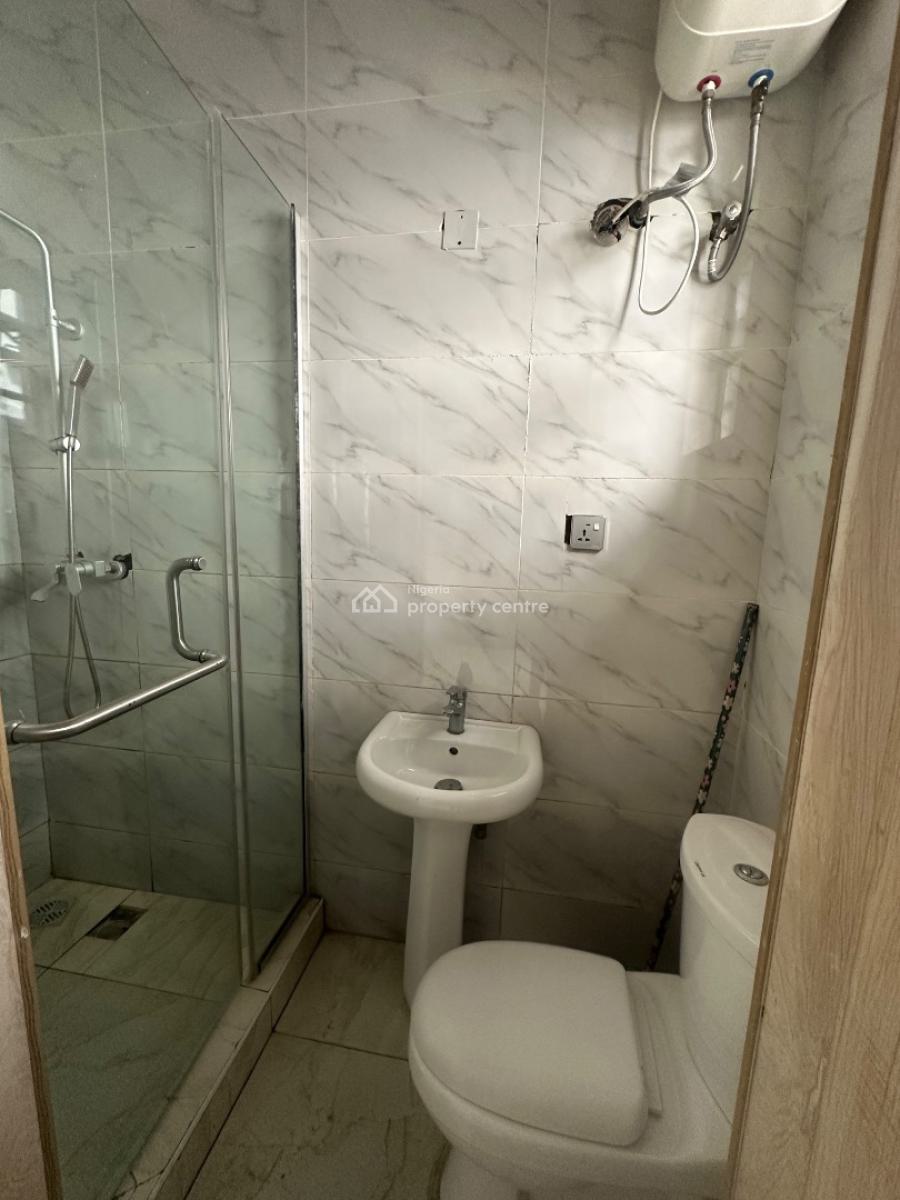 Room Upstairs, Orchid Road, Lekki, Lagos, House for Rent