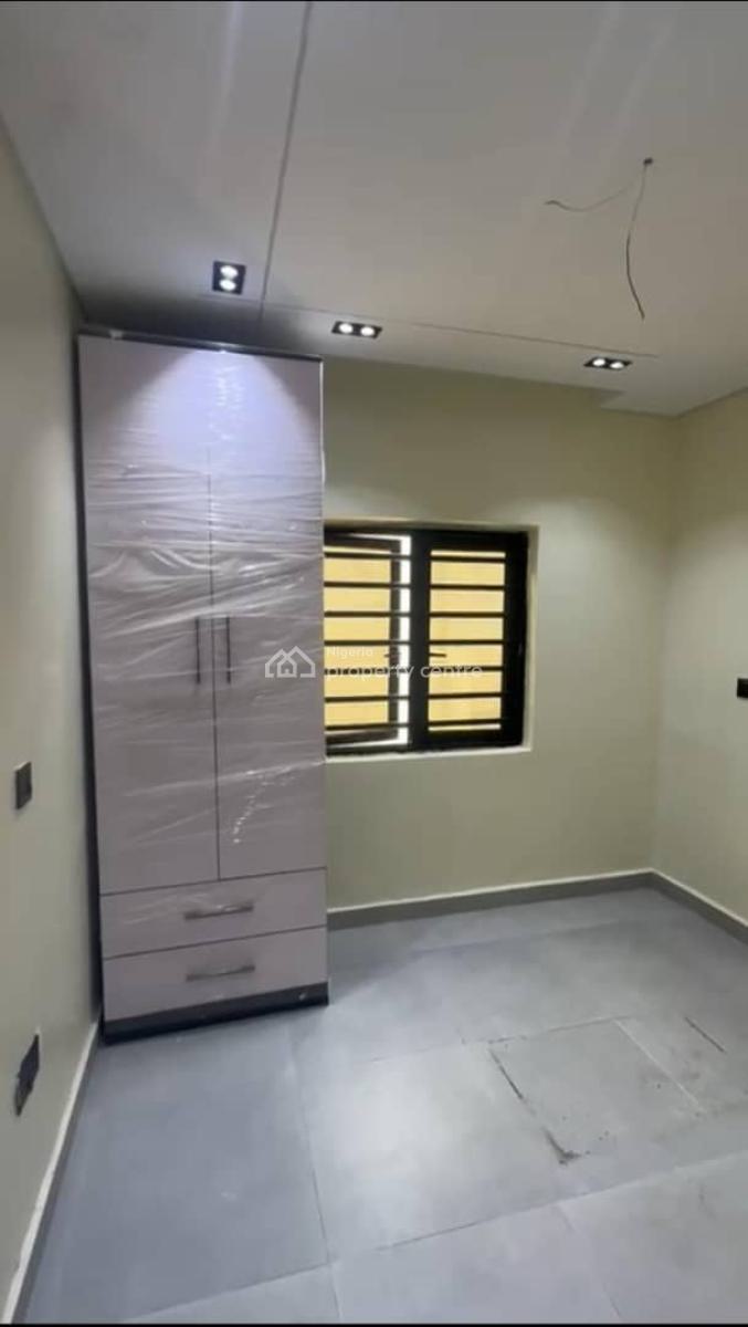 Lovely 2bedroom Flat, Mende, Maryland, Lagos, Flat / Apartment for Rent