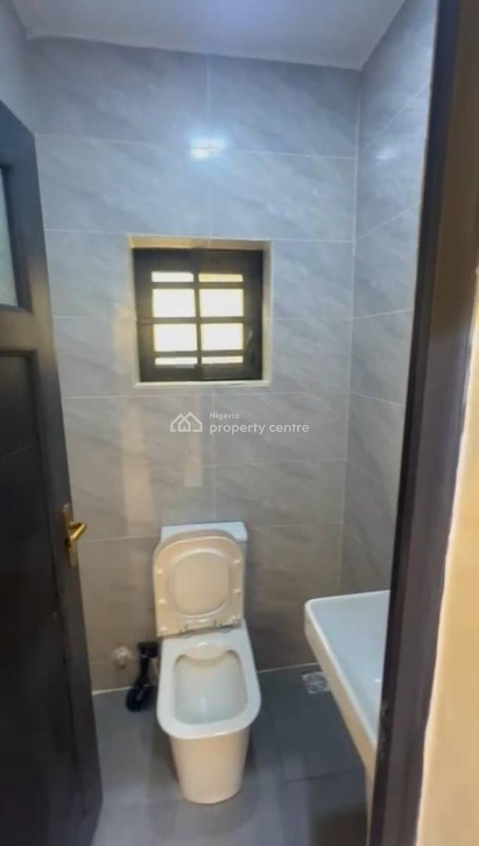 Lovely 2bedroom Flat, Mende, Maryland, Lagos, Flat / Apartment for Rent