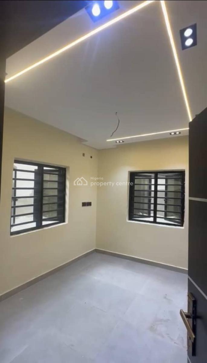 Lovely 2bedroom Flat, Mende, Maryland, Lagos, Flat / Apartment for Rent