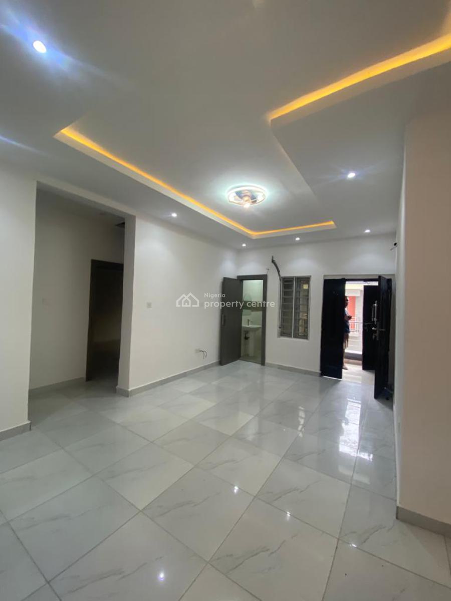 Standard Two Bedroom Apartment Upstairs, Gld Estate in Ogombo, Ajah, Lagos, Flat / Apartment for Rent