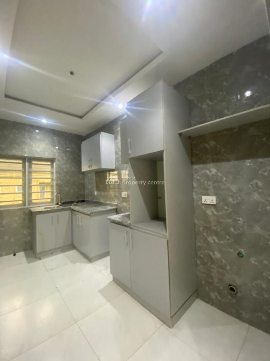 Standard Two Bedroom Apartment Upstairs, Gld Estate in Ogombo, Ajah, Lagos, Flat / Apartment for Rent