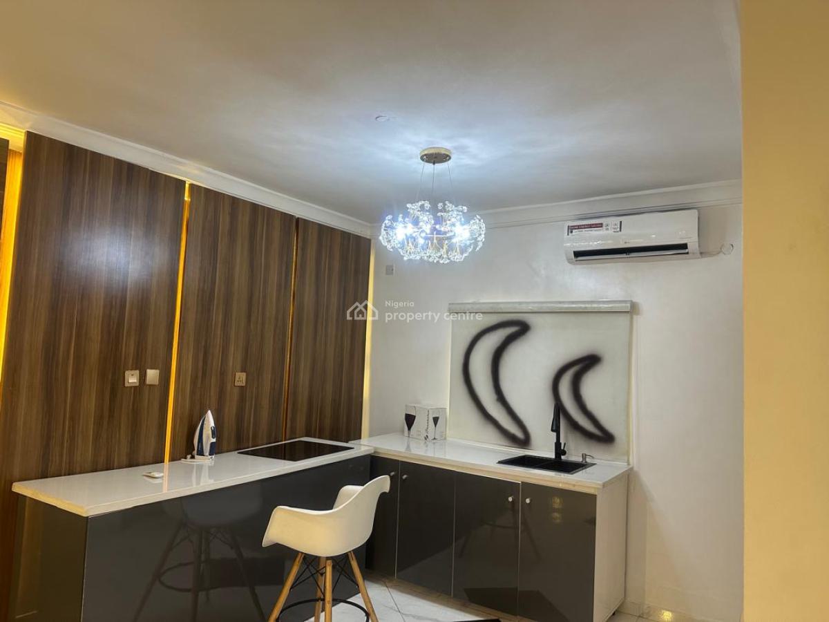 Lux Two (2) Bedroom Maisonette with Ps5, Tennis, Snooker Board and a S, Lekki Phase 1, Lekki, Lagos, Flat / Apartment Short Let