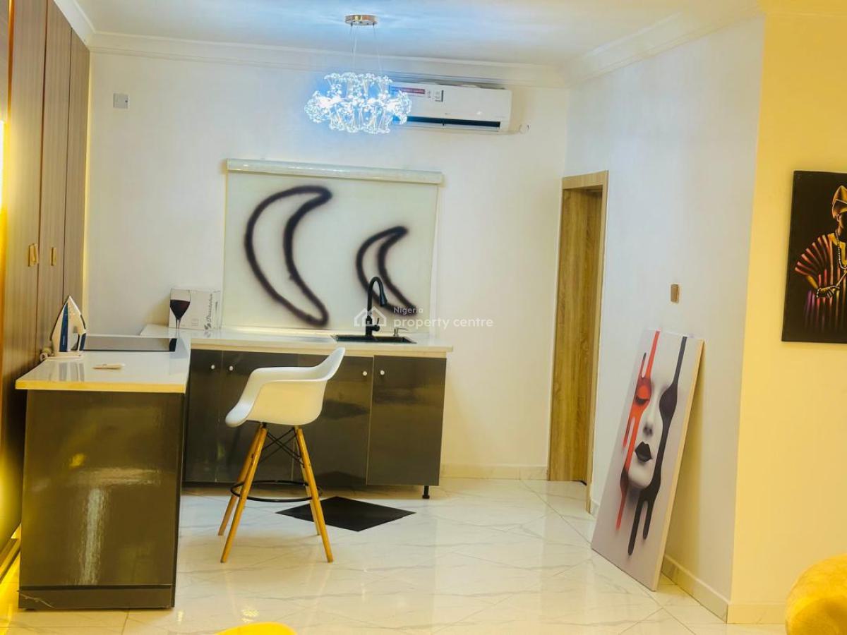 Lux Two (2) Bedroom Maisonette with Ps5, Tennis, Snooker Board and a S, Lekki Phase 1, Lekki, Lagos, Flat / Apartment Short Let