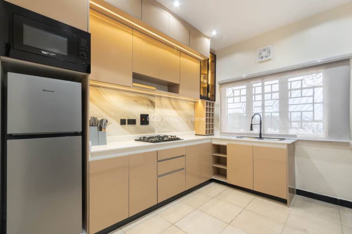 Brand New Luxury 3-bedroom Apartment with a Ps5 Gam, Lekki Phase 2, Lekki, Lagos, Flat / Apartment Short Let
