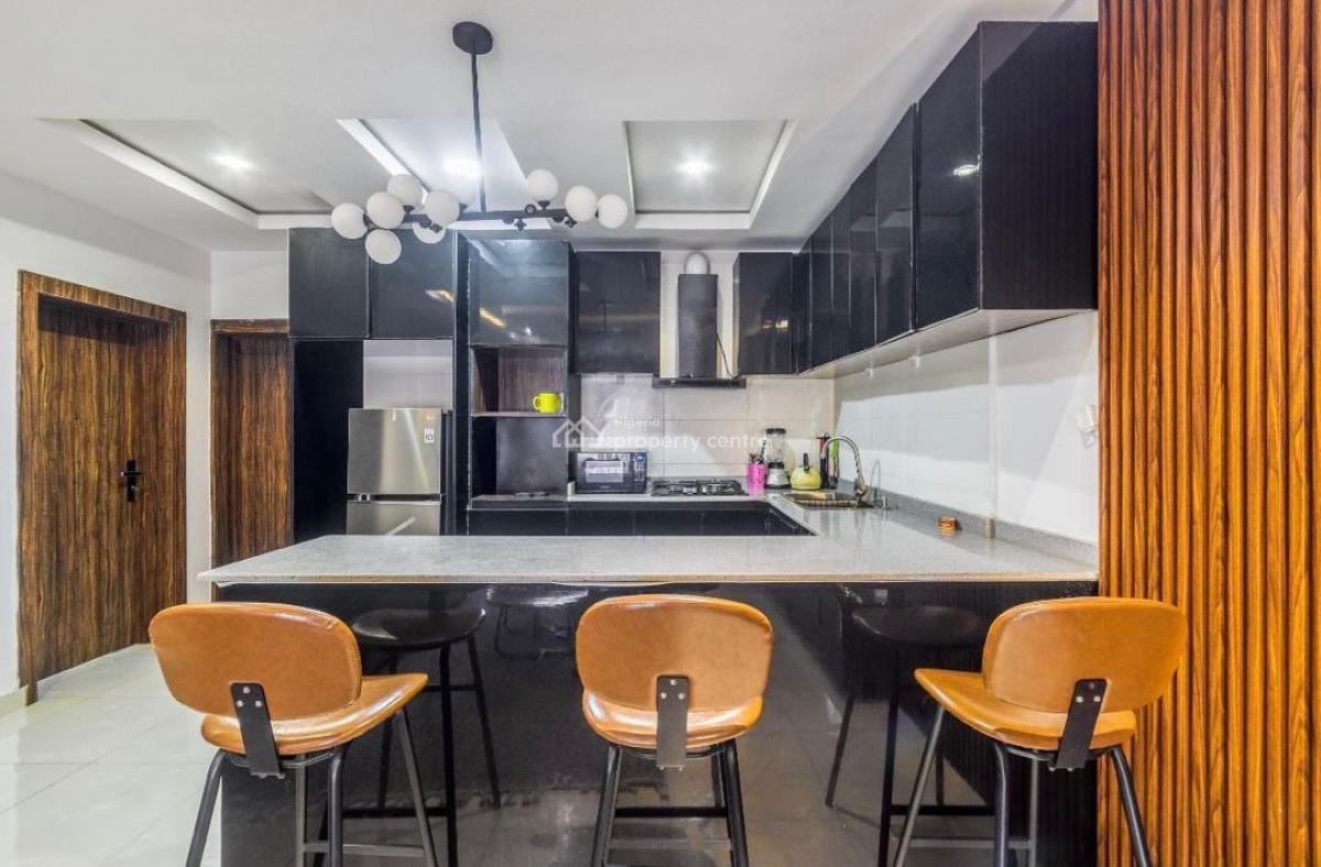 Luxury Three Bedroom Apartment with Pool and Gym,sea View, Lekki Phase 2, Lekki, Lagos, Flat / Apartment for Rent