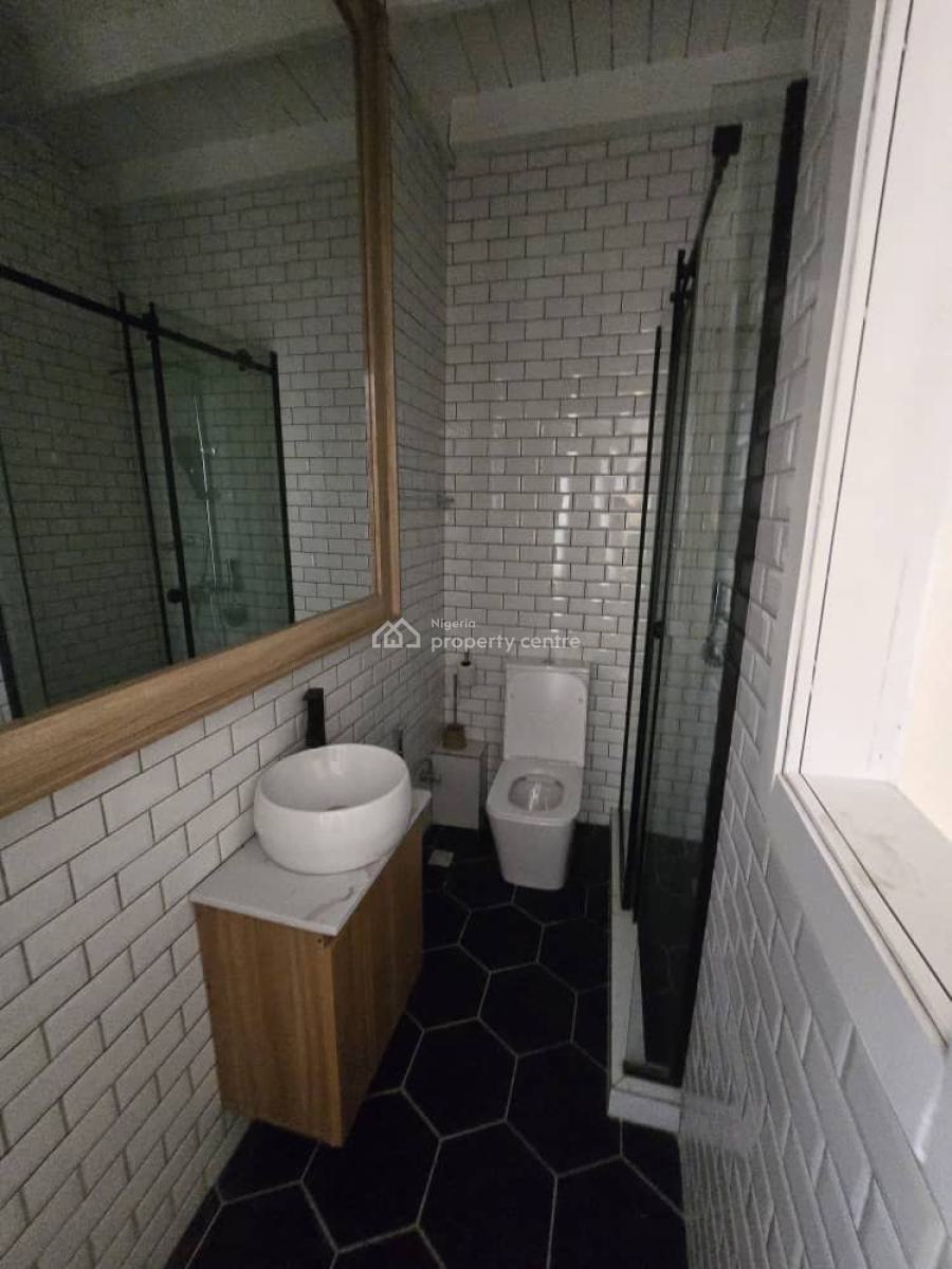 One Bedroom Penthouse, Admiralty Way, Lekki Phase 1, Lekki, Lagos, Mini Flat (room and Parlour) for Sale