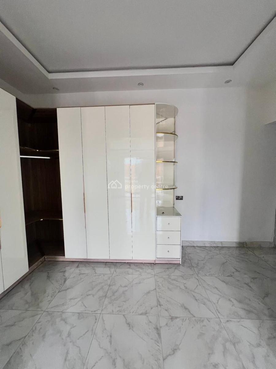 Self-compound 5-bedroom Semi-detached House with Swimming Pool, Osapa, Lekki, Lagos, Semi-detached Duplex for Sale