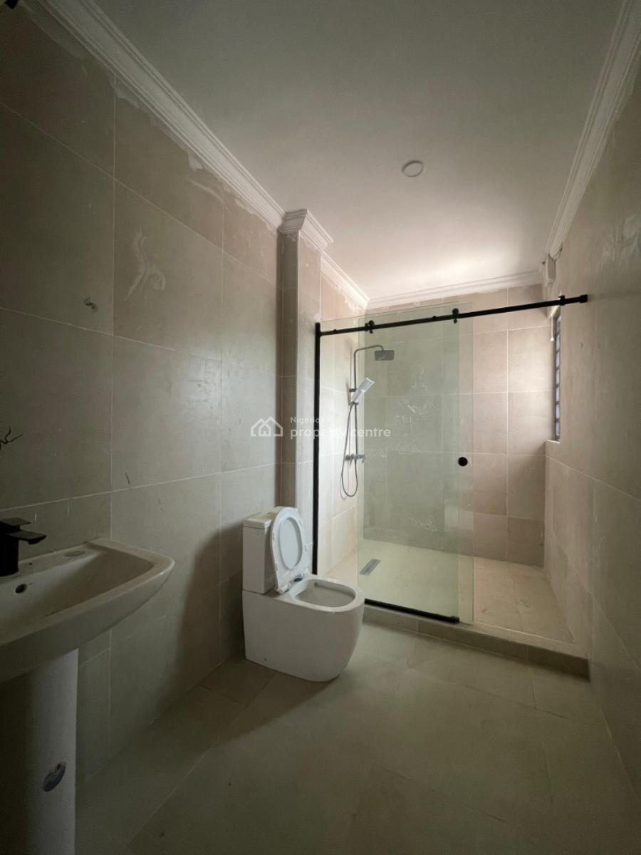 Exquisitely Finished Serviced 4 Bedroom Flat with a Room Bq, Lekki Phase 1, Lekki, Lagos, Flat / Apartment for Sale