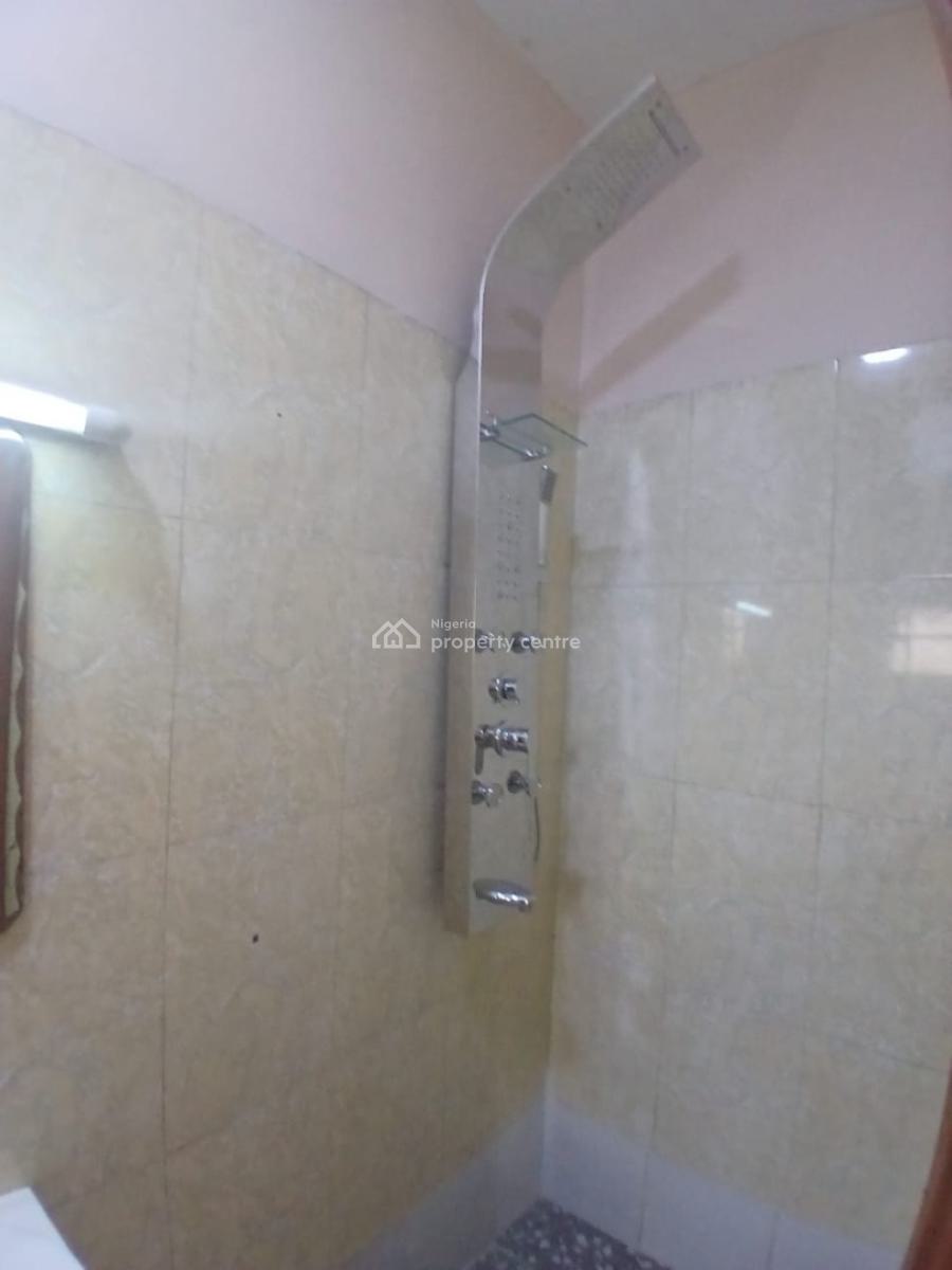 3 Bedroom Maisonette Available in an Estate, Yaba, Adekunle, Yaba, Lagos, Terraced Duplex for Rent