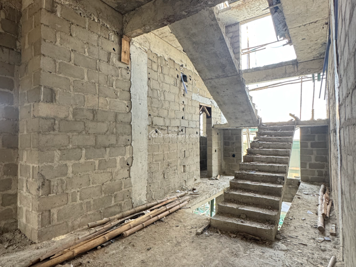 Very Spacious 2-bedroom Apartment + Bq, Lekki Phase 1, Lekki, Lagos, Flat / Apartment for Sale