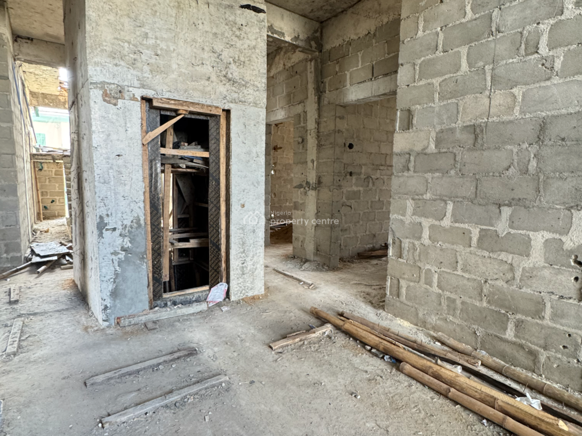 Very Spacious 2-bedroom Apartment + Bq, Lekki Phase 1, Lekki, Lagos, Flat / Apartment for Sale