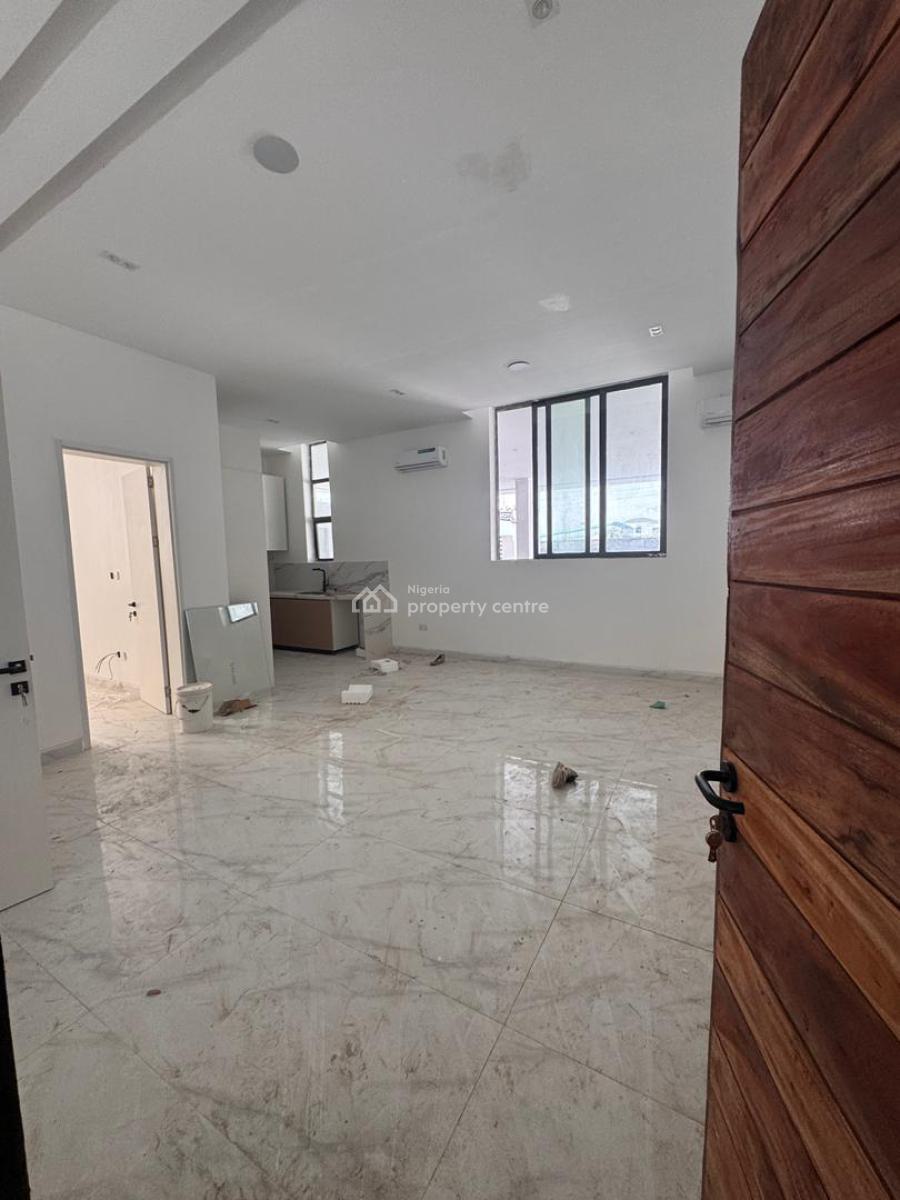 a Very Spacious 1 Bedroom and Parlor, Lekki, Lagos, Flat / Apartment for Sale