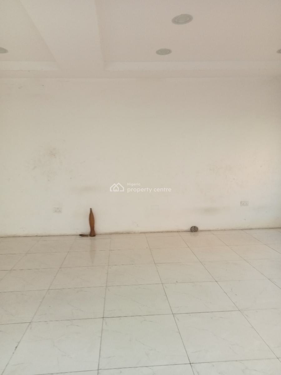 27sqmt Space (inclusive of Service Charge), Oko Oba / Abule Egba, Abule Egba, Agege, Lagos, Shop for Rent