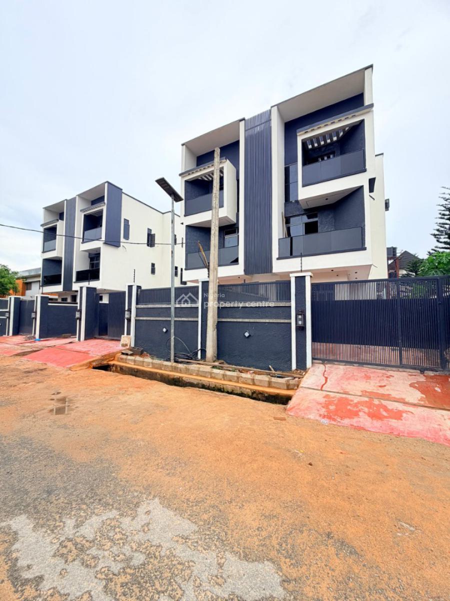4bedroom Semi- Detached with a Bq, Adeniyi Jones, Ikeja, Lagos, Semi-detached Duplex for Sale