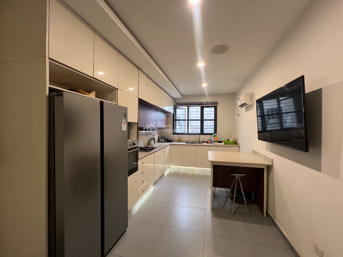 Fully Furnished 2 Bedroom Apartment, Lekki Phase 1 Right, Lekki Phase 1, Lekki, Lagos, Flat / Apartment for Rent