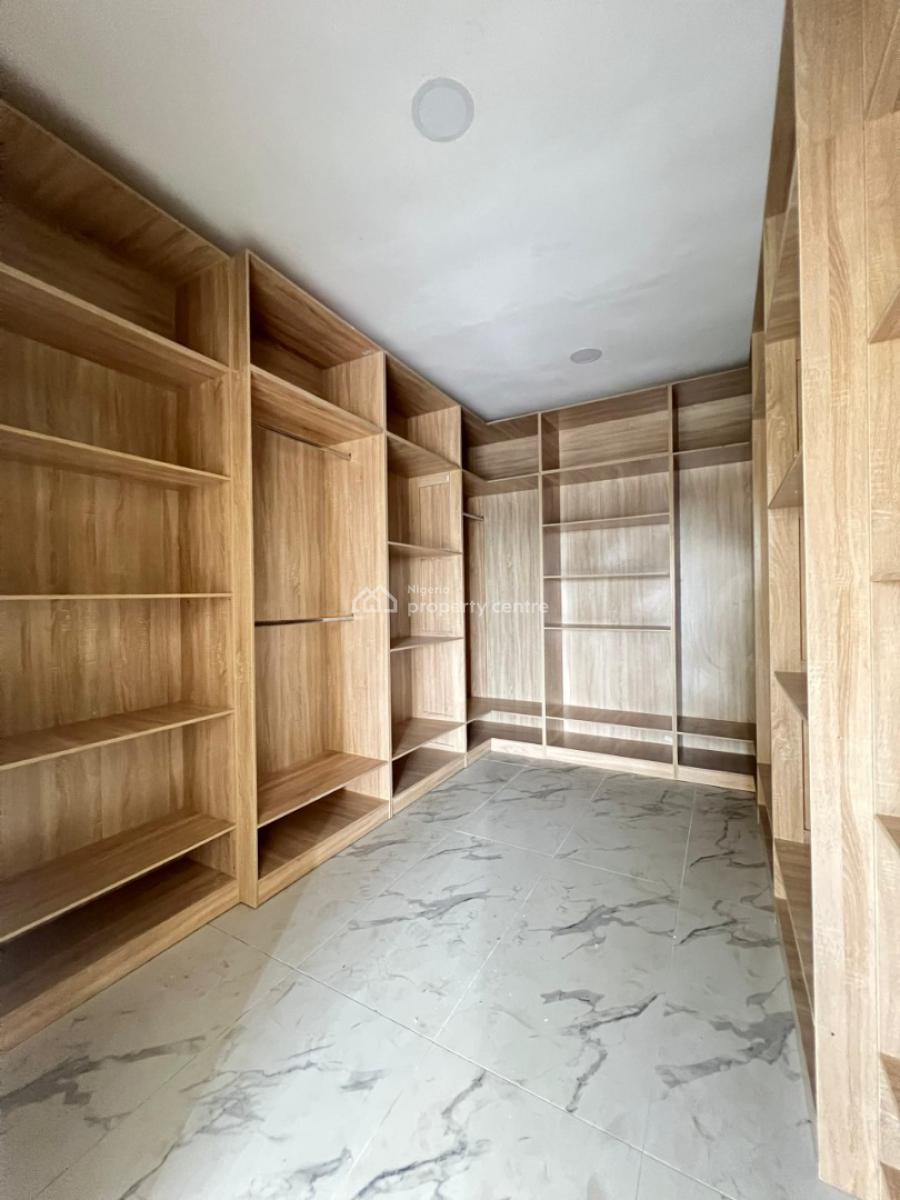 Standard 6 Bedroom Semi Detached with Two Bqs, in a Gated and Secure Neighborhood in Lekki Phase 1, Lekki, Lagos, Semi-detached Duplex for Sale