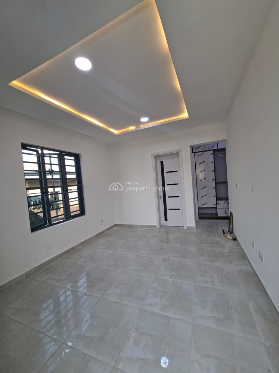 Fully Serviced Newly Built 3 Bedrooms Apartment at Lekki Phase 1, Lekki, Lekki Phase 1, Lekki, Lagos, Flat / Apartment for Sale