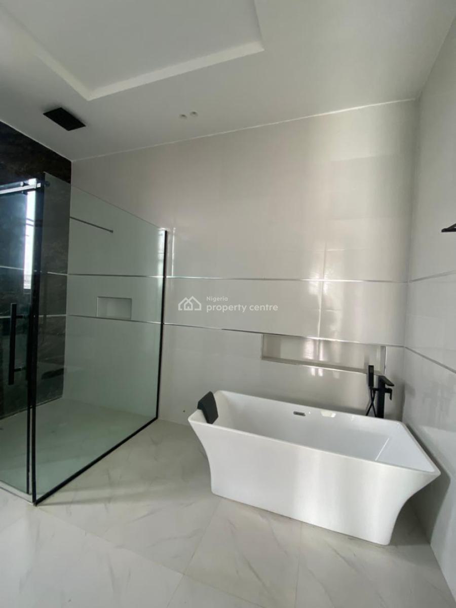 5 Bedroom Fully Detached with Bq-, Ikota, Lekki, Lagos, Detached Duplex for Sale