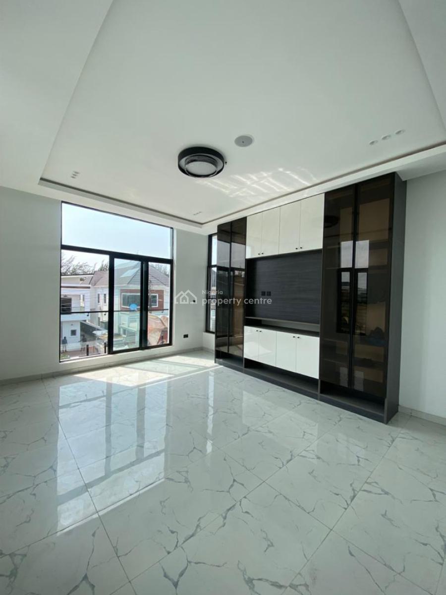 5 Bedroom Fully Detached with Bq-, Ikota, Lekki, Lagos, Detached Duplex for Sale