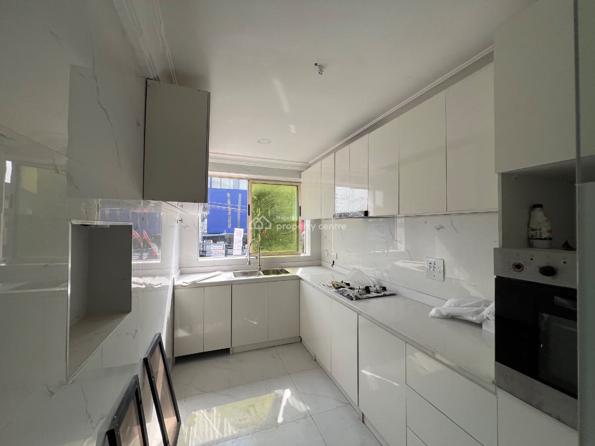 Well Finished 2 Bedroom Apartment with Bq, Off Palace Road, Oniru, Victoria Island (vi), Lagos, Flat / Apartment for Sale