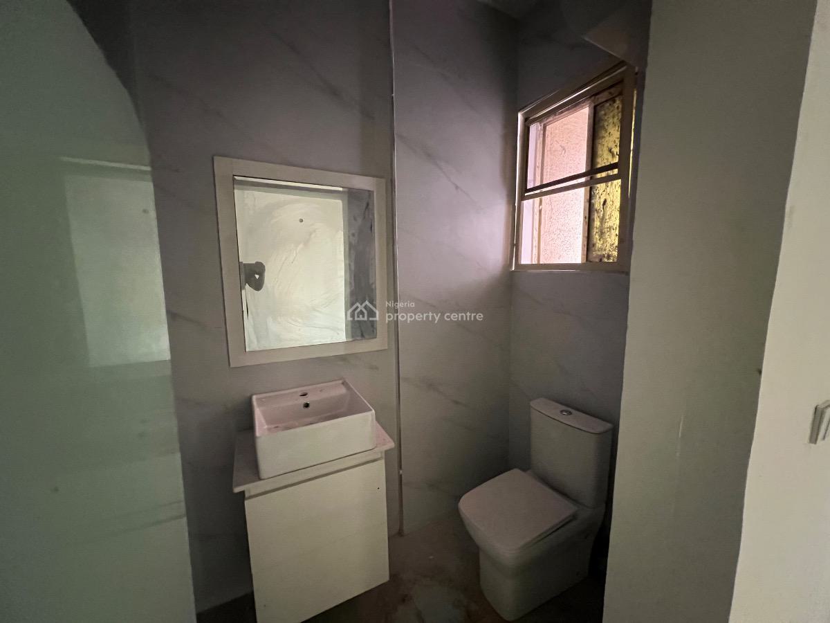 Well Finished 2 Bedroom Apartment with Bq, Off Palace Road, Oniru, Victoria Island (vi), Lagos, Flat / Apartment for Sale