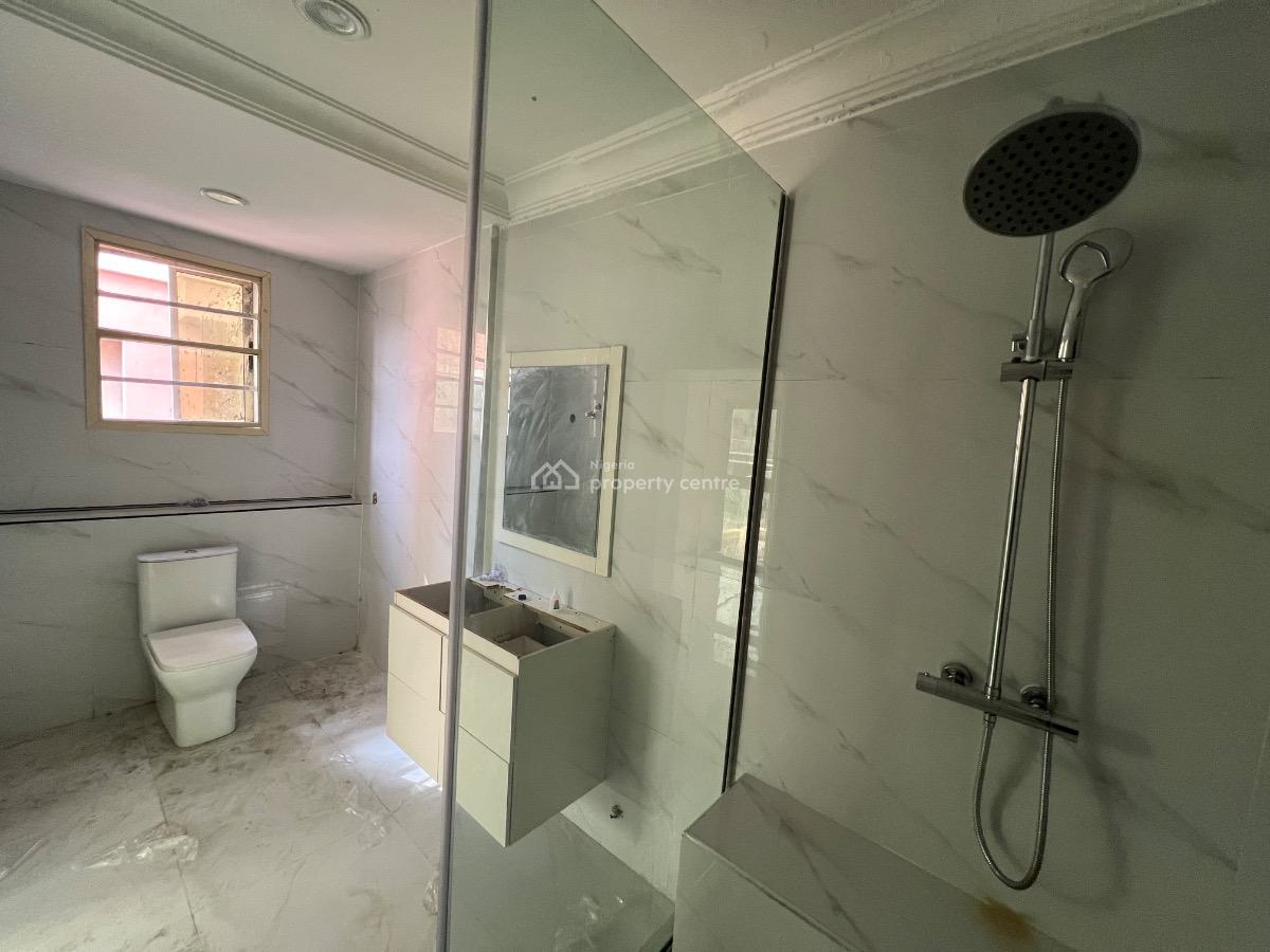 Well Finished 2 Bedroom Apartment with Bq, Off Palace Road, Oniru, Victoria Island (vi), Lagos, Flat / Apartment for Sale