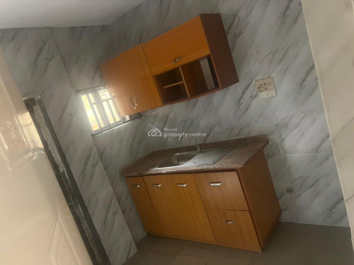 2 Bedroom Apartment, Lekki Phase 1, Lekki, Lagos, Flat / Apartment for Rent