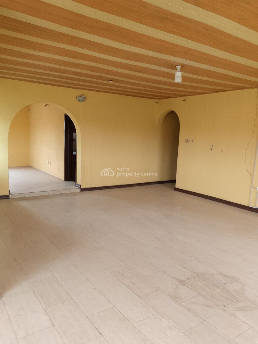 Massive 3bedrooms Flat Upstairs, Off Ologunfe Awoyaya Ibeju-lekki Lagos State, Awoyaya, Ibeju Lekki, Lagos, Flat / Apartment for Rent