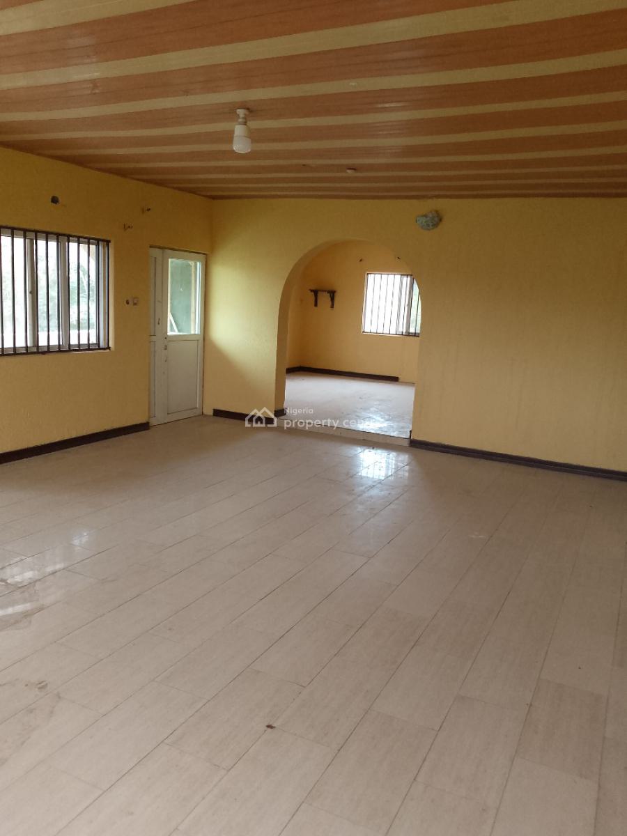 Massive 3bedrooms Flat Upstairs, Off Ologunfe Awoyaya Ibeju-lekki Lagos State, Awoyaya, Ibeju Lekki, Lagos, Flat / Apartment for Rent