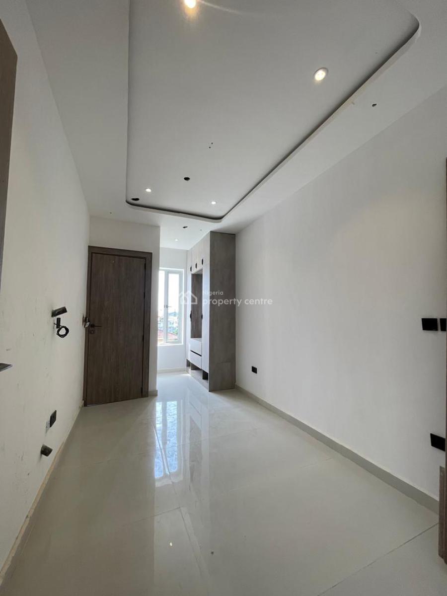 Spacious  2 Bedroom Maisonette &  Apartment with Elevator, Gym, Lekki Phase 1, Lekki, Lagos, Flat / Apartment for Sale