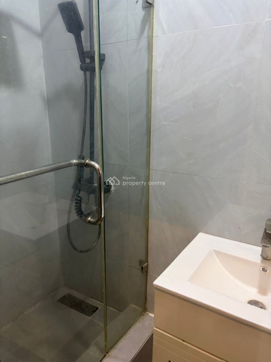 Clean & Spacious 3-bedroom Maisonette Apartment with Ample Parking, Ikoyi, Lagos, Flat / Apartment for Rent