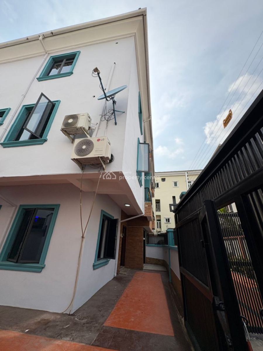 Clean & Spacious 3-bedroom Maisonette Apartment with Ample Parking, Ikoyi, Lagos, Flat / Apartment for Rent
