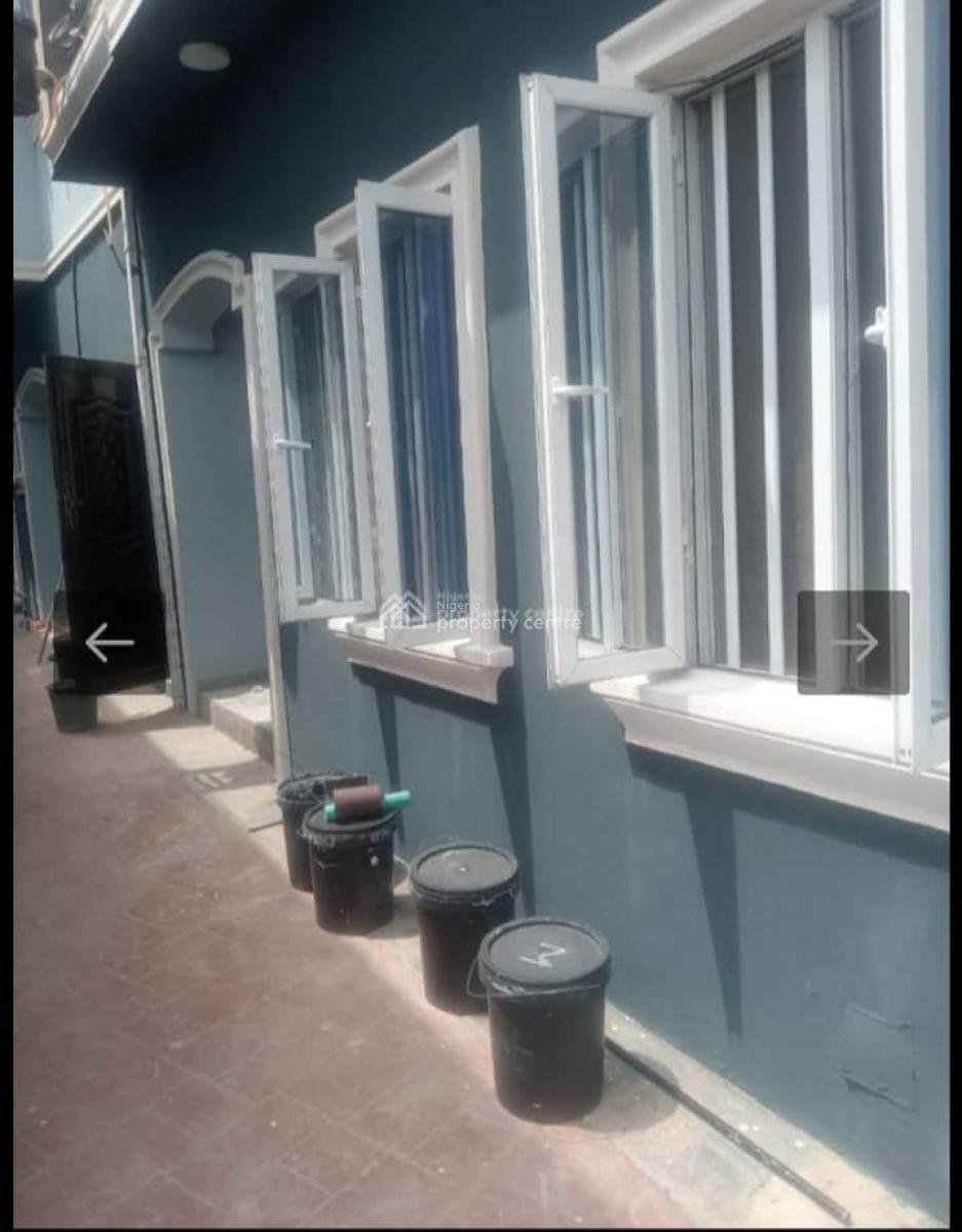 Spacious Apartment, Olowora, Magodo, Lagos, Mini Flat (room and Parlour) for Rent