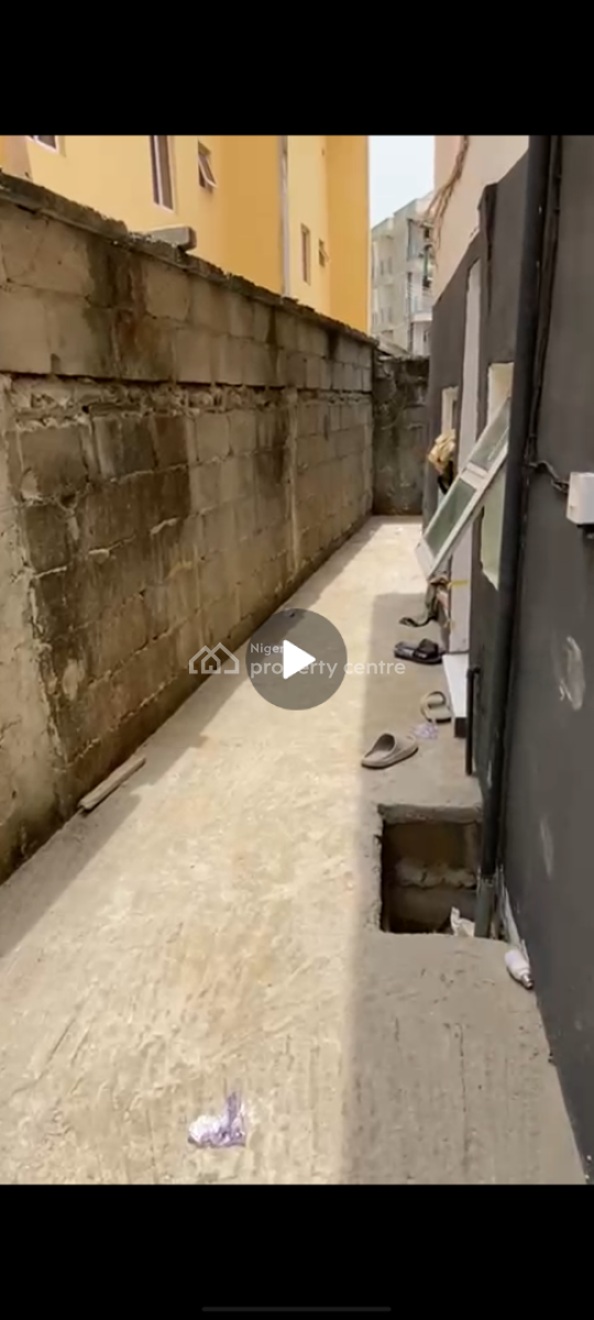 a Mini Selfcon, Orchid Road, Lekki, Lagos, Self Contain (single Rooms) for Rent