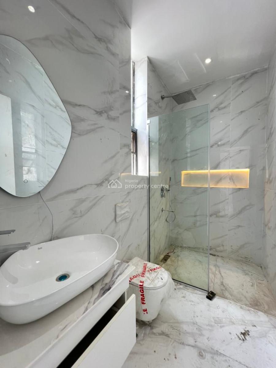 Spacious  2 Bedroom Apartment with Pool, Gym, Lekki Phase One, Lekki Phase 1, Lekki, Lagos, Flat / Apartment for Sale