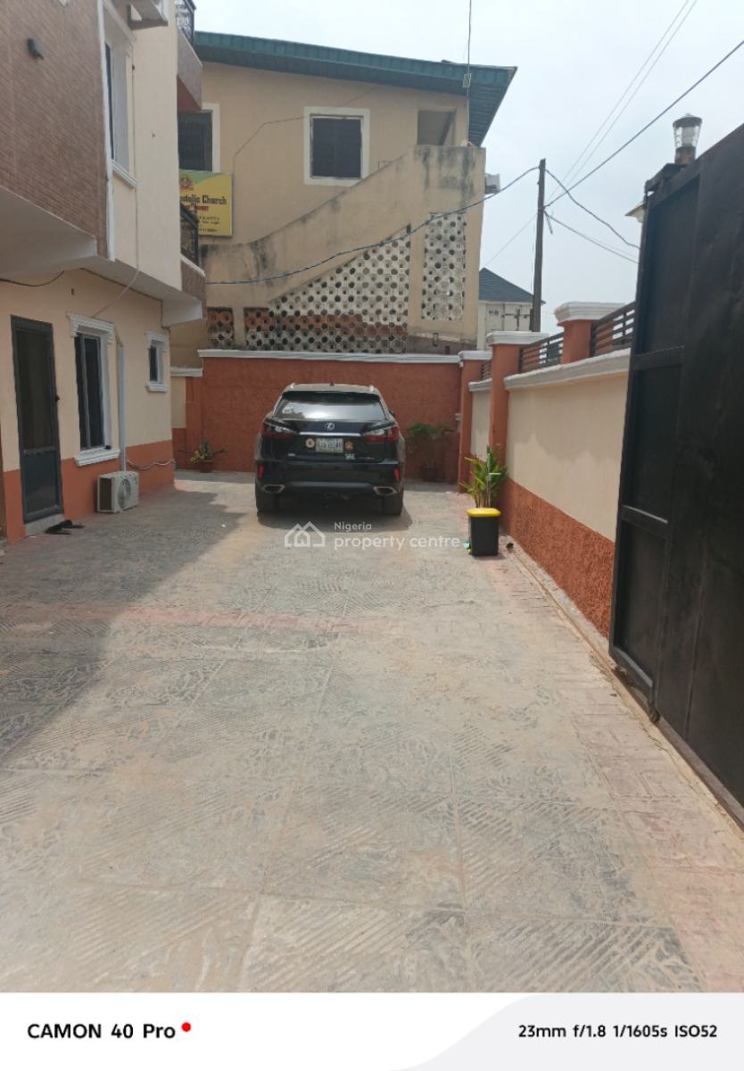 Newly Built Room Self Contain, Opayemi Street, Fola Agoro, Yaba, Lagos, Self Contain (single Rooms) for Rent