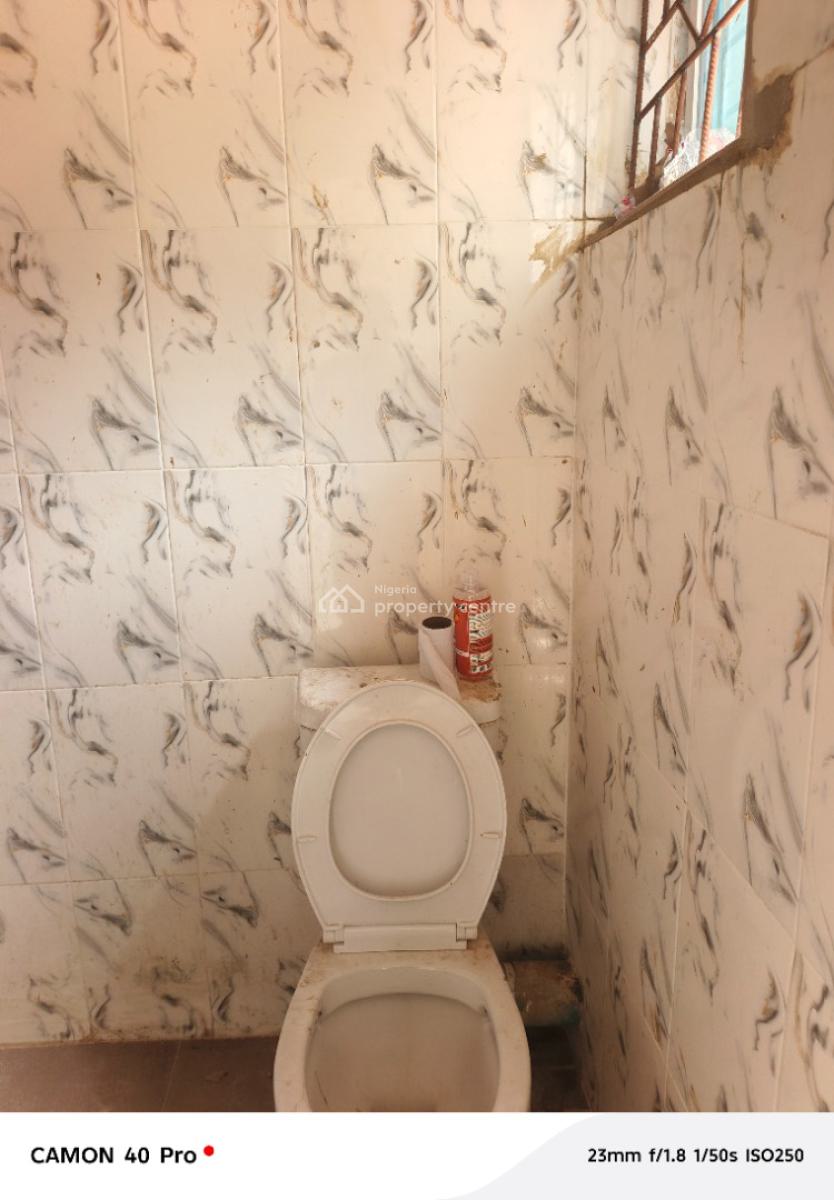 Newly Built Room Self Contain, Opayemi Street, Fola Agoro, Yaba, Lagos, Self Contain (single Rooms) for Rent