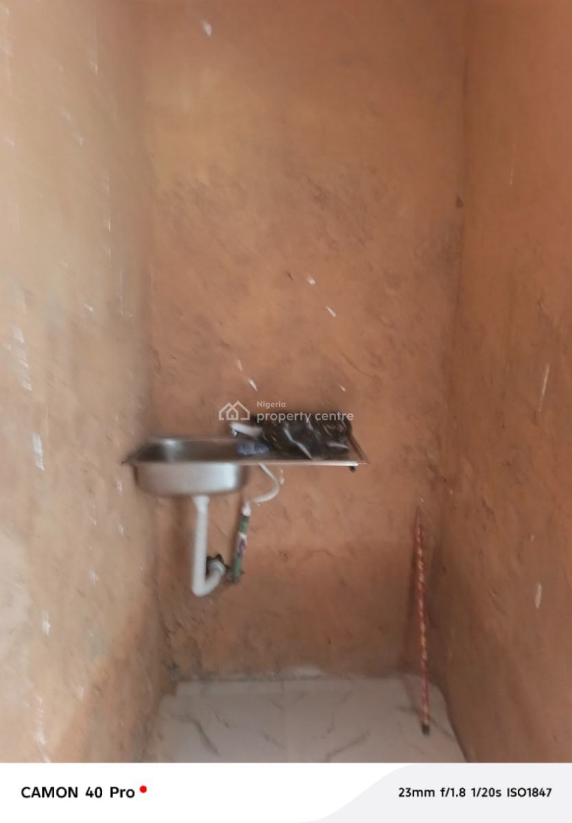 Newly Built Room Self Contain, Opayemi Street, Fola Agoro, Yaba, Lagos, Self Contain (single Rooms) for Rent
