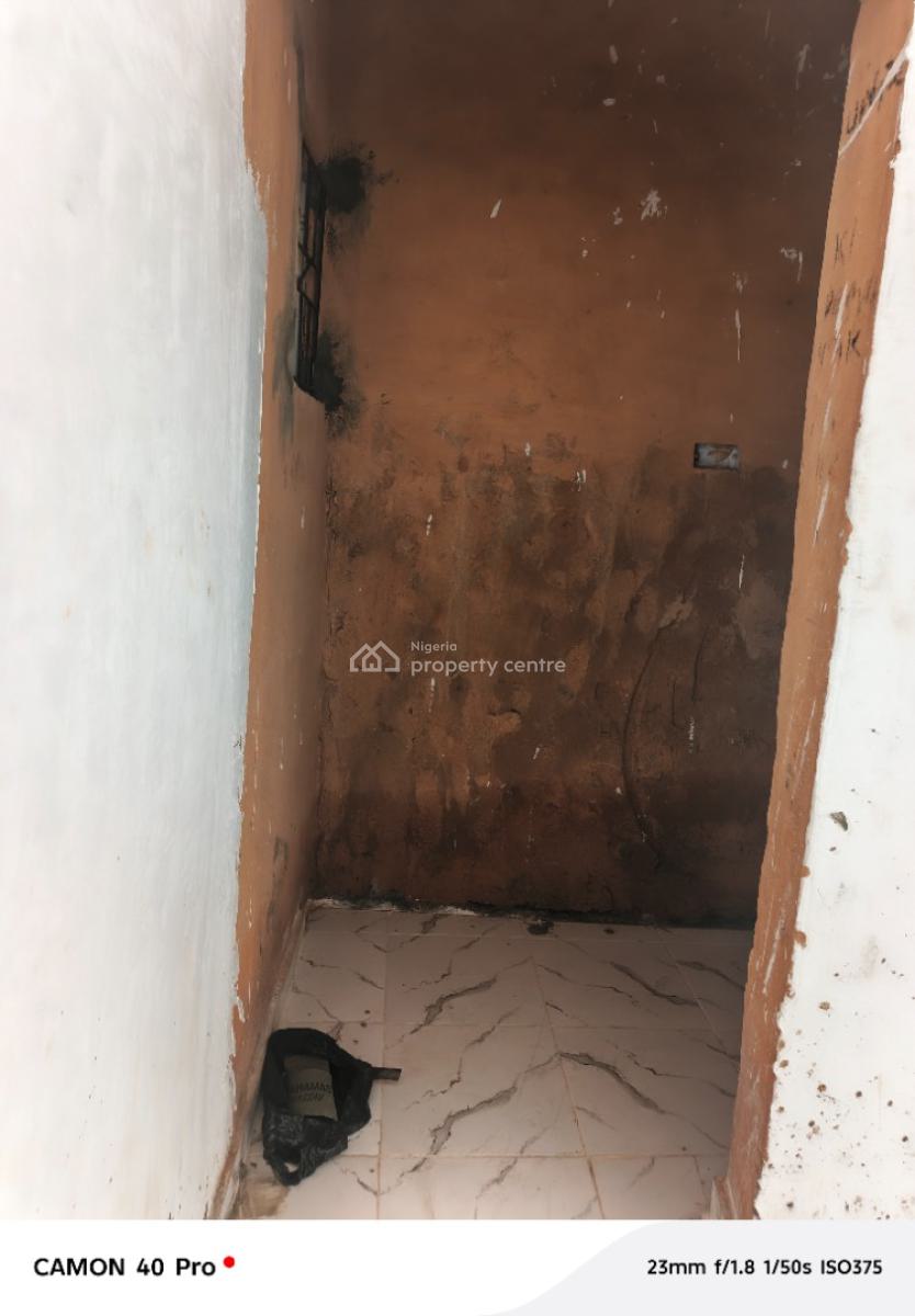 Newly Built Room Self Contain, Opayemi Street, Fola Agoro, Yaba, Lagos, Self Contain (single Rooms) for Rent