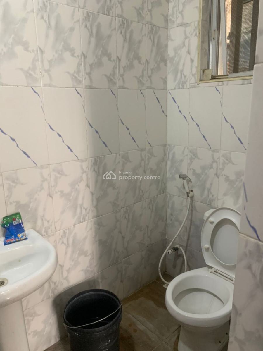 Clean 4 Bedroom Apartment, Sangotedo, Ajah, Lagos, Flat / Apartment for Rent