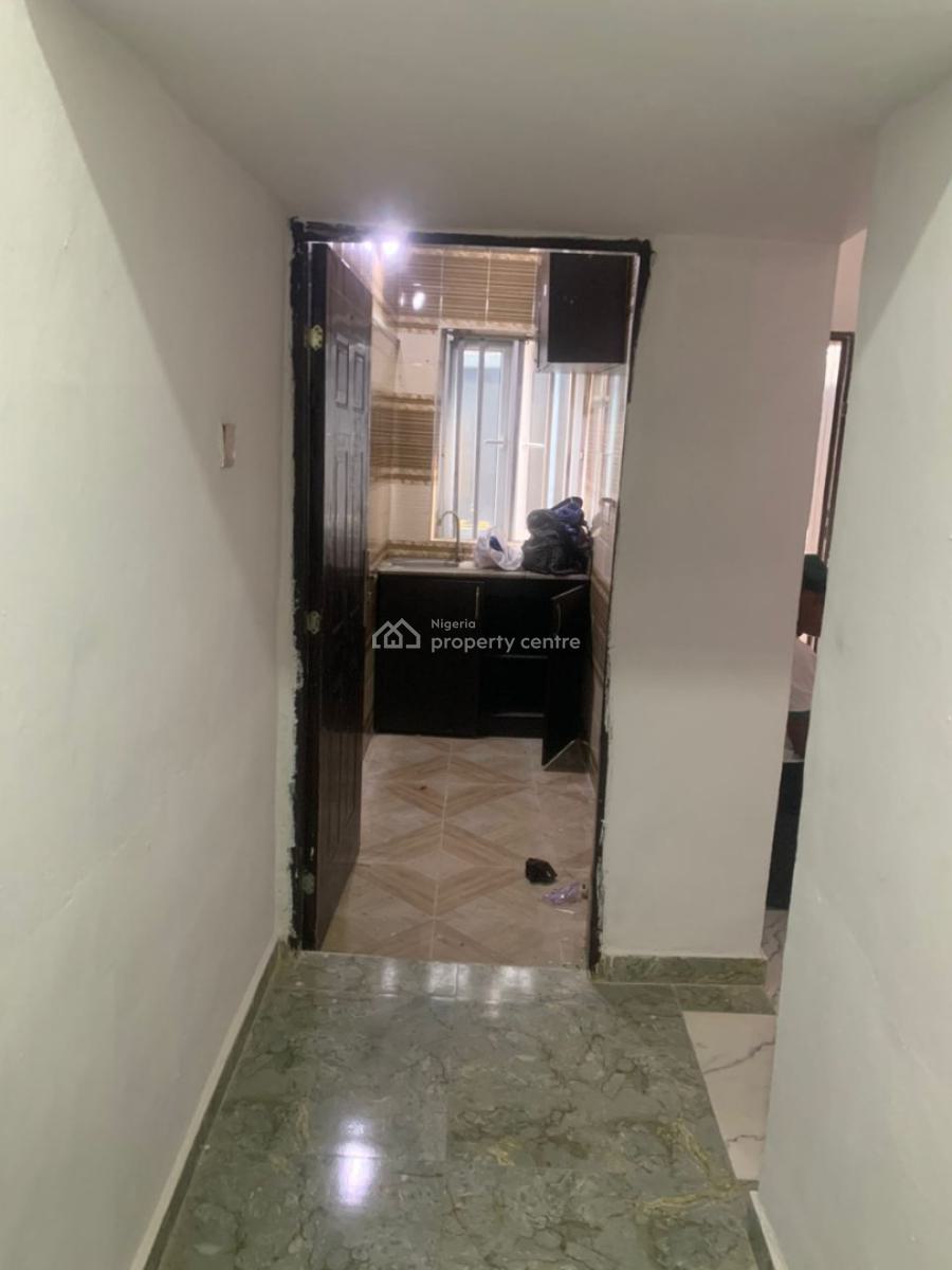 Clean 4 Bedroom Apartment, Sangotedo, Ajah, Lagos, Flat / Apartment for Rent