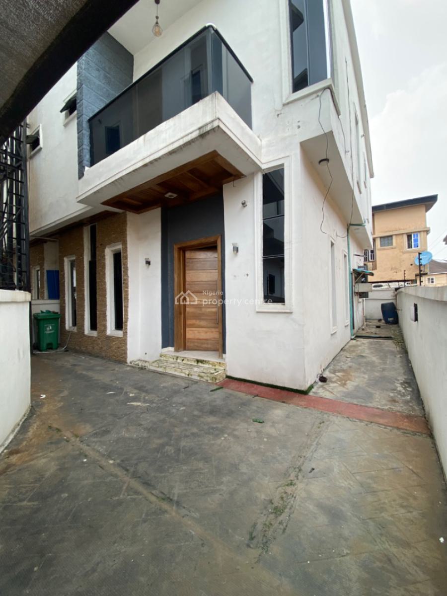 Residential/commercial 4 Bedrooms Semi Detached Duplex with Bq, Ikota Lekki Busy Road 🛣️, Ikota, Lekki, Lagos, Commercial Property for Rent
