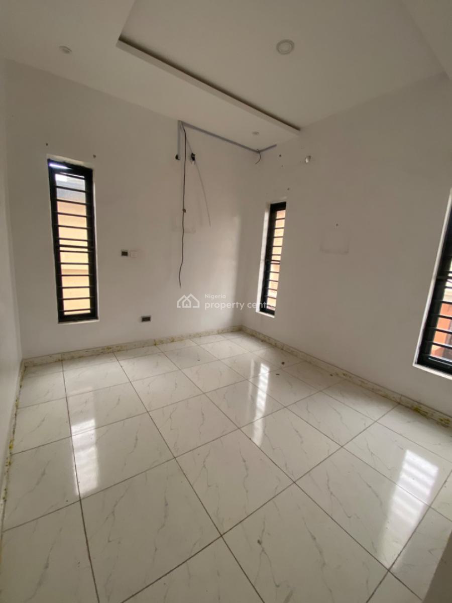 Residential/commercial 4 Bedrooms Semi Detached Duplex with Bq, Ikota Lekki Busy Road 🛣️, Ikota, Lekki, Lagos, Commercial Property for Rent