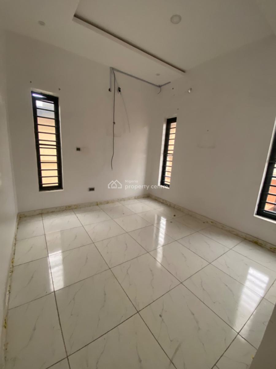 Residential/commercial 4 Bedrooms Semi Detached Duplex with Bq, Ikota Lekki Busy Road 🛣️, Ikota, Lekki, Lagos, Commercial Property for Rent