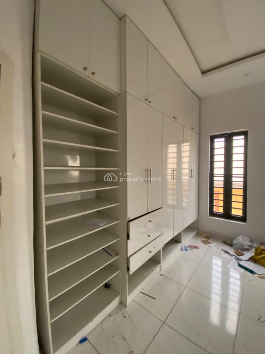 Residential/commercial 4 Bedrooms Semi Detached Duplex with Bq, Ikota Lekki Busy Road 🛣️, Ikota, Lekki, Lagos, Commercial Property for Rent