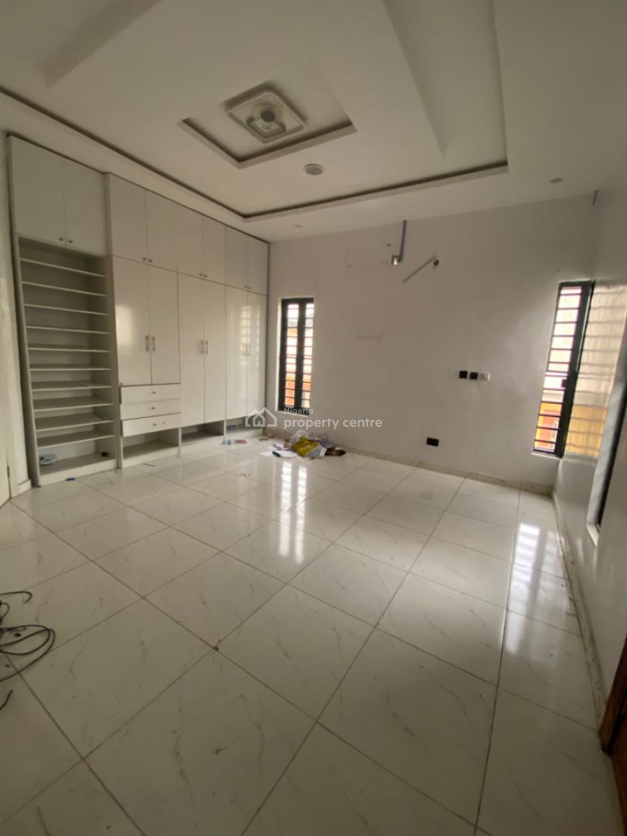 Residential/commercial 4 Bedrooms Semi Detached Duplex with Bq, Ikota Lekki Busy Road 🛣️, Ikota, Lekki, Lagos, Commercial Property for Rent