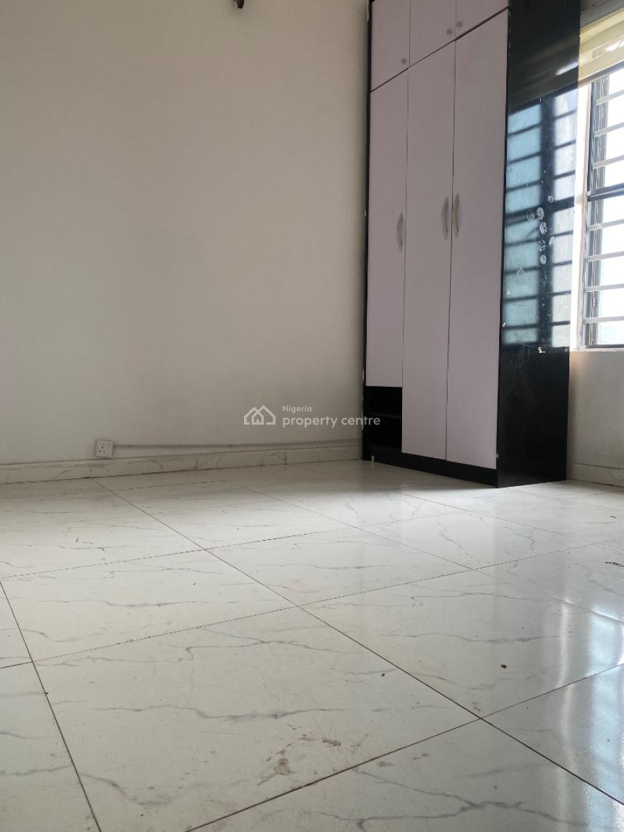 a Spacious Room Upstairs at Chevron Alternative Route, Angle View Esta, Chevro Alternative Route in Angle View Estate, Lekki, Lagos, Self Contain (single Rooms) for Rent